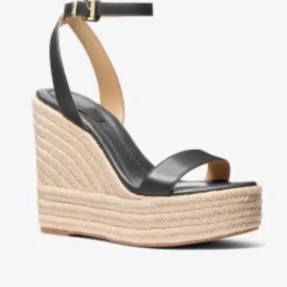 MICHAEL Michael Kors | Shoes | Michael Michael Kors Black  display picture 1